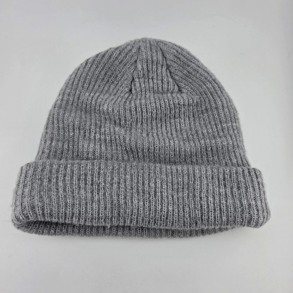 Nike SB Beanie Kids Ribbed Knit Embroidered Logo One Size Grey GOOD Skater Gorp